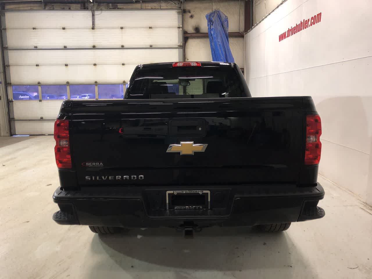 Used 2018 Chevrolet Silverado 1500 Custom w/ Custom Value Package AWD/4WD image 14