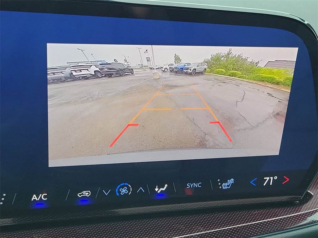 Certified 2025 Chevrolet Traverse Z71 w/ LPO, Cargo Package image 15