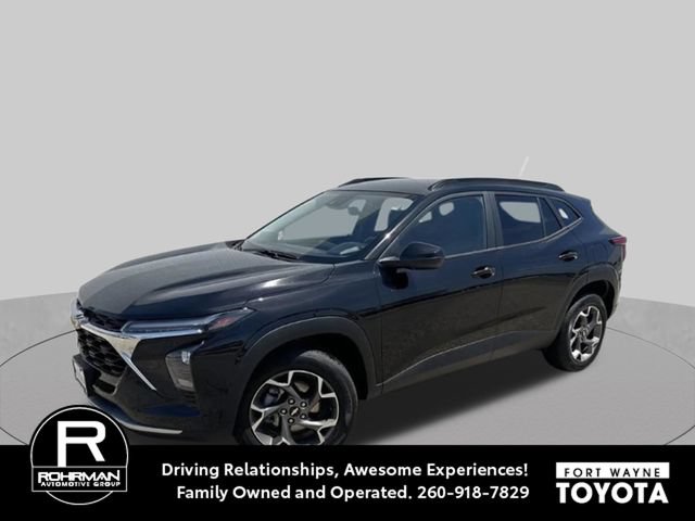 Used 2025 Chevrolet Trax LT