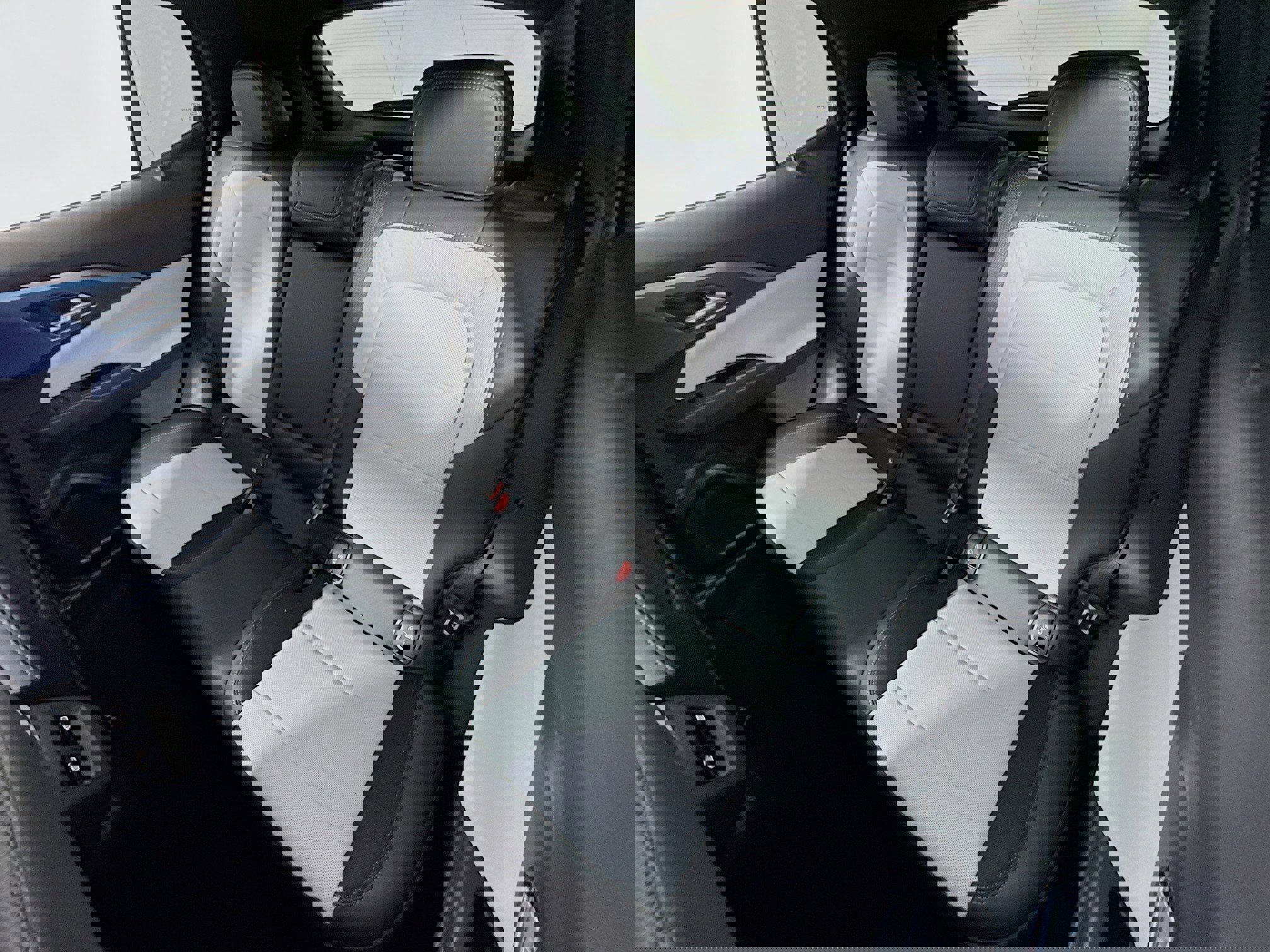 Used 2025 Chevrolet Equinox EV LT image 22