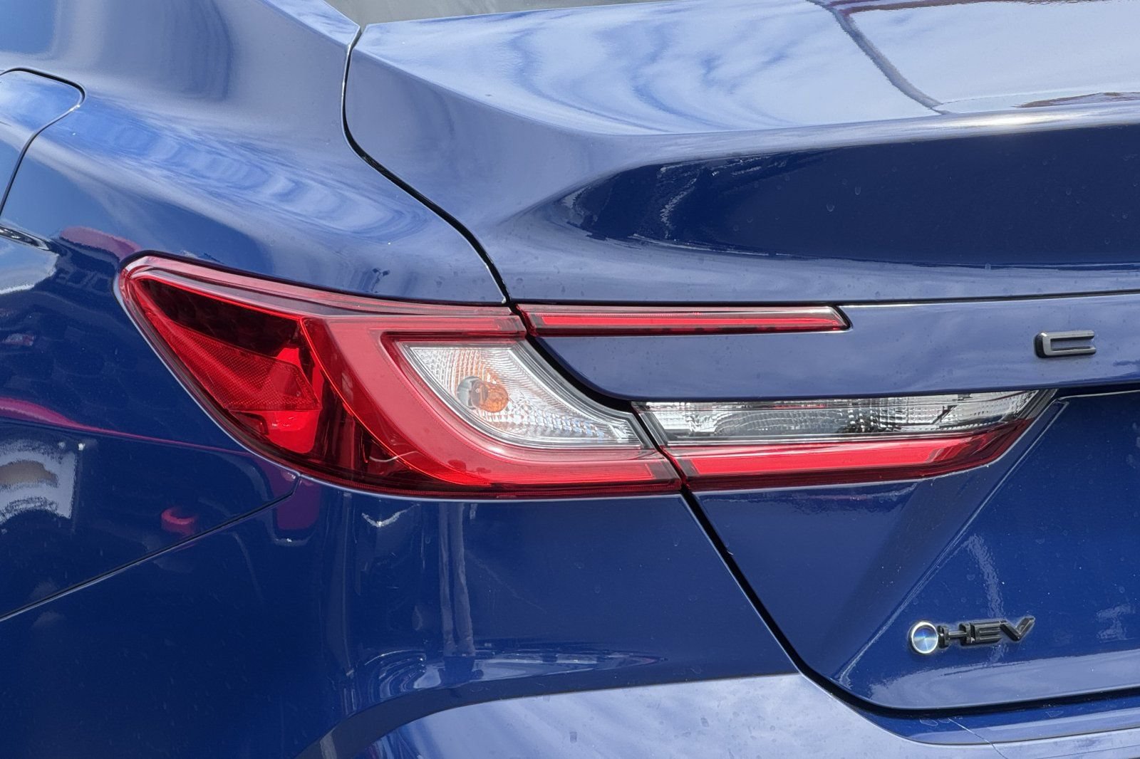 Used 2025 Toyota Camry LE FWD image 37