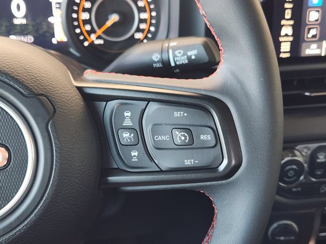 Used 2024 Jeep Gladiator Rubicon AWD/4WD image 29
