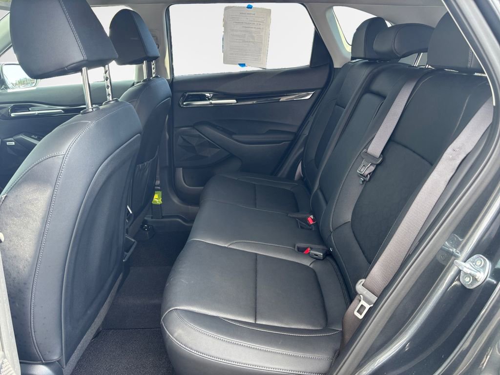 Certified 2024 Kia Seltos SX w/ SX Sunroof Package image 29