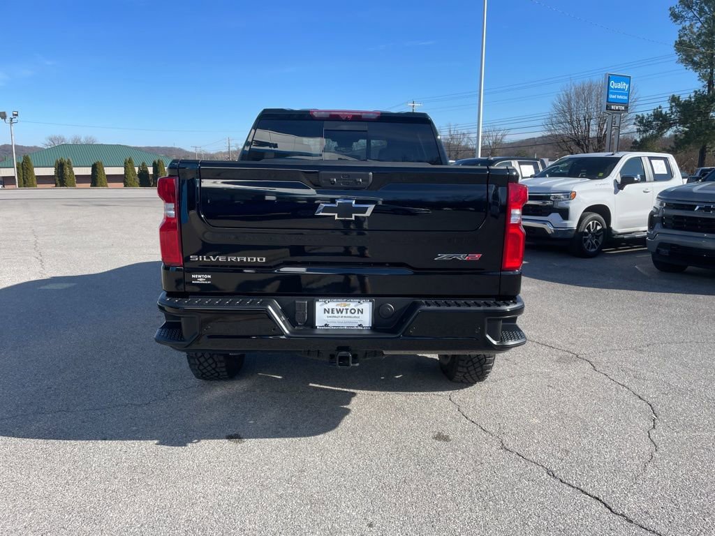 Used 2025 Chevrolet Silverado 1500 ZR2 w/ Technology Package image 52