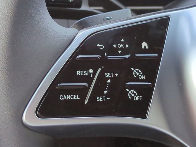 Used 2026 Mercedes-Benz GLC 300 image 24