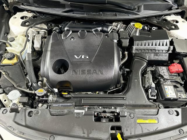 Used 2023 Nissan Maxima SR w/ Sport Mat Group FWD image 35