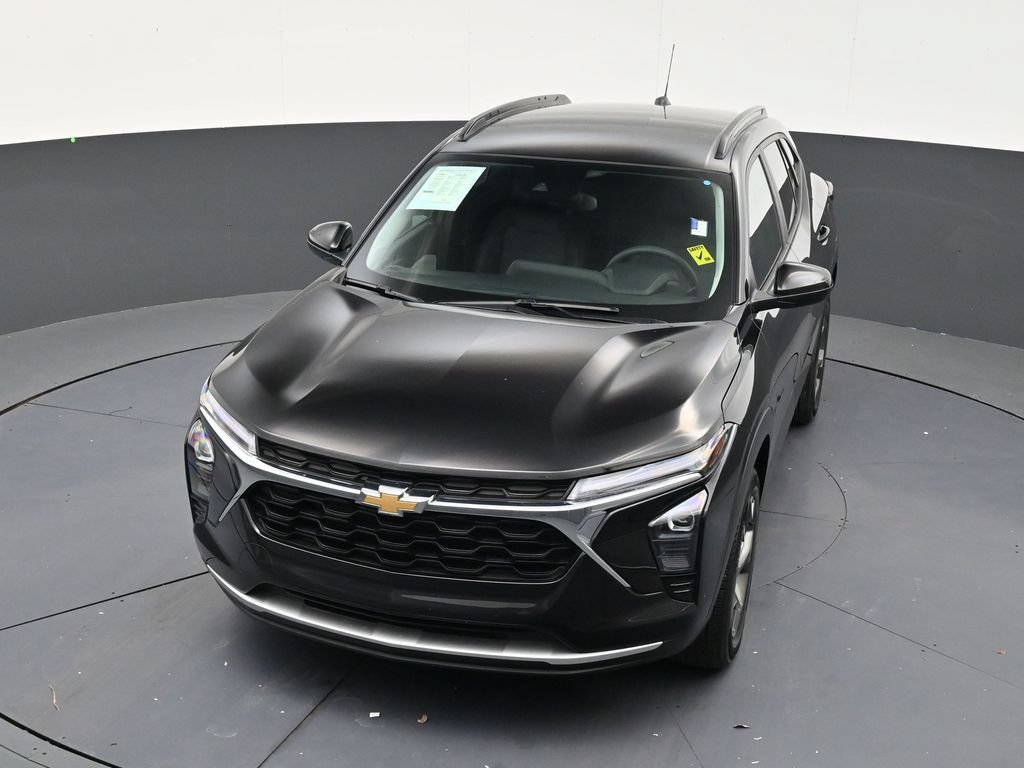 Used 2024 Chevrolet Trax LT FWD image 19