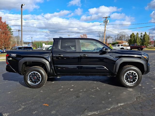 Used 2024 Toyota Tacoma TRD Off-Road AWD/4WD image 7
