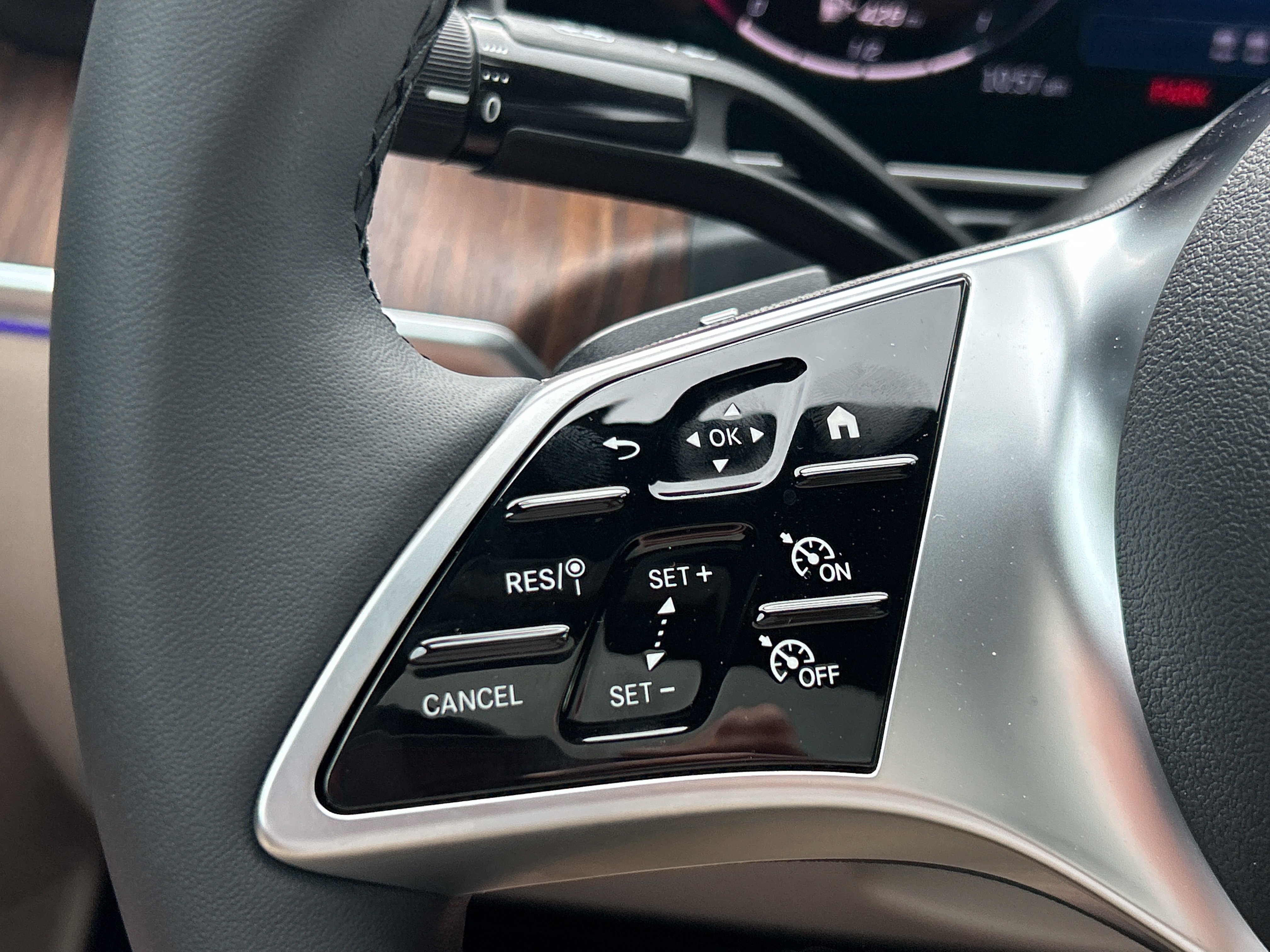 New 2026 Mercedes-Benz C 300 Sedan image 26