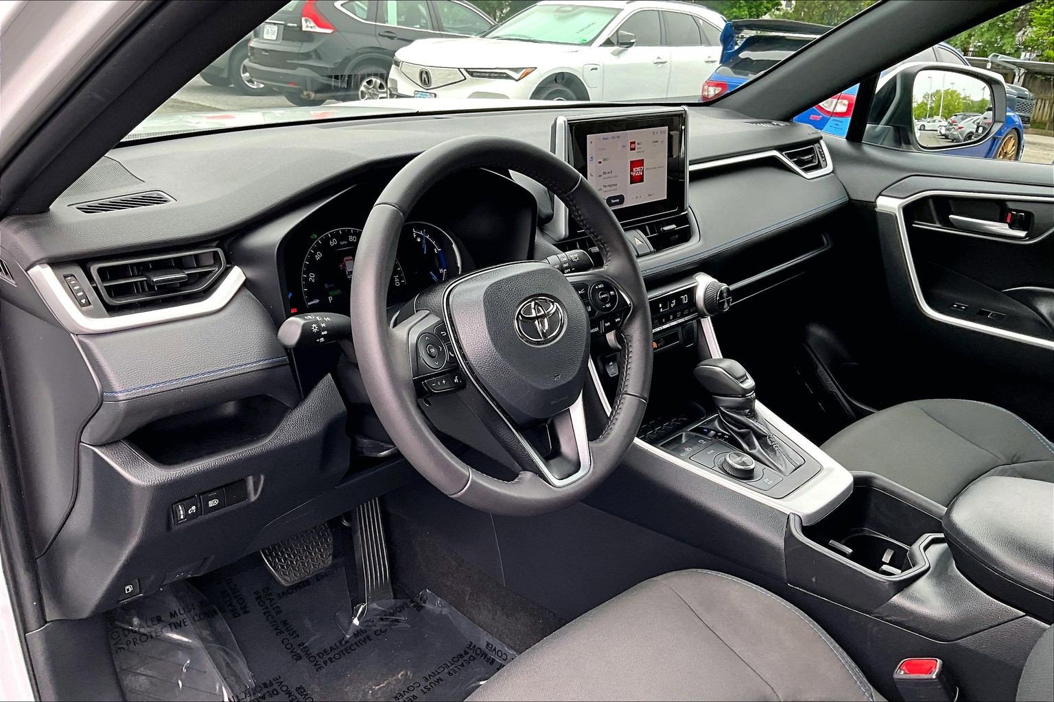 Used 2023 Toyota RAV4 SE AWD/4WD image 13