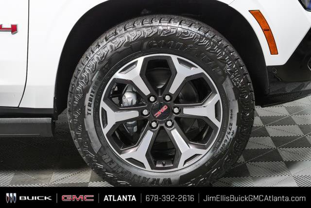 New 2026 GMC Yukon AT4 Ultimate w/ LPO, Floor Liner Package AWD/4WD image 11