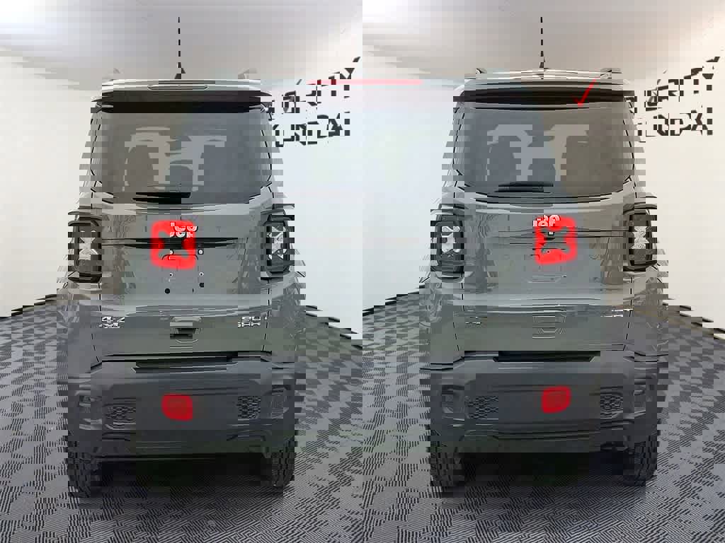 Used 2020 Jeep Renegade Sport w/ Sport Appearance Group image 5