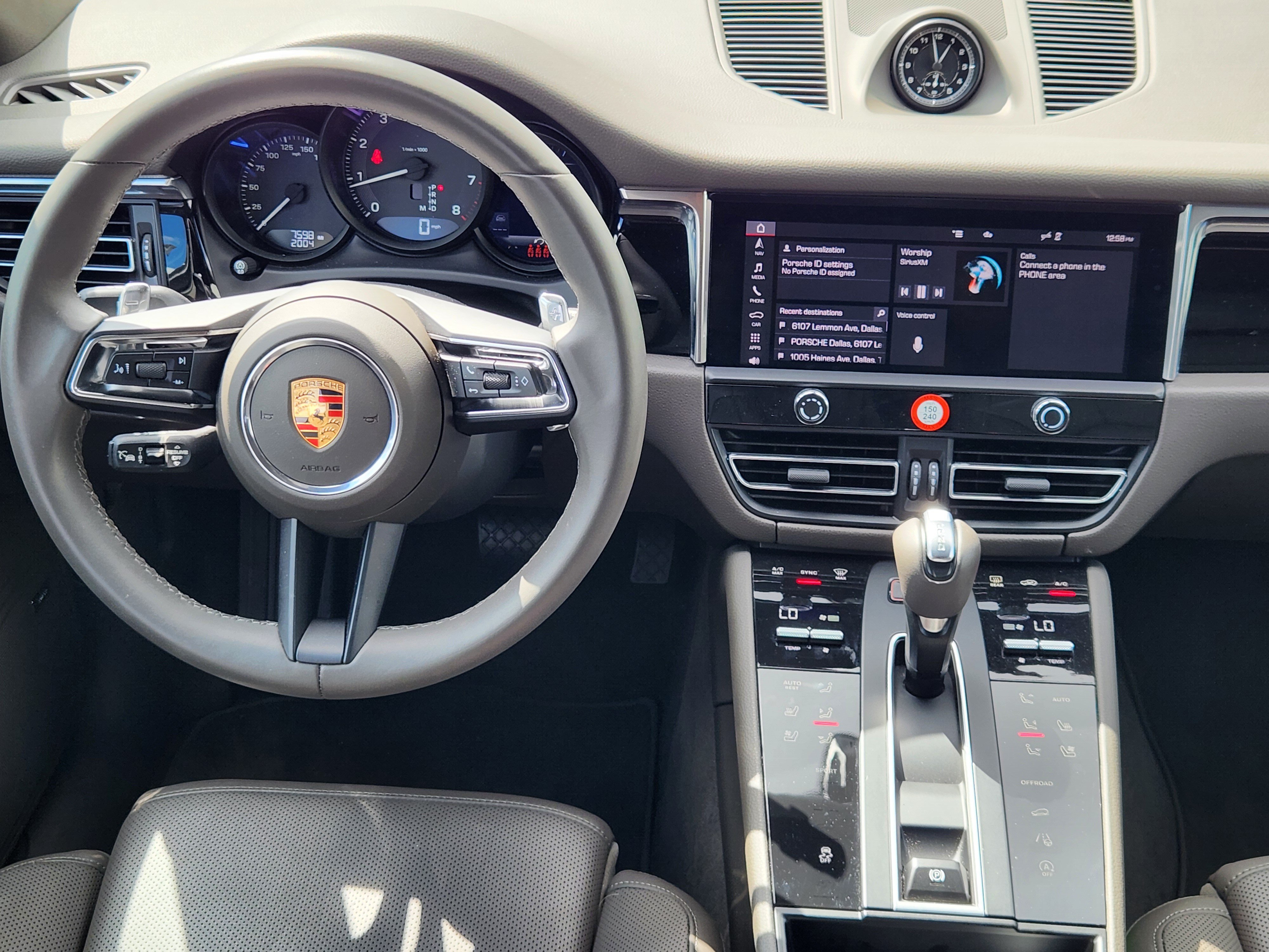 Certified 2026 Porsche Macan AWD/4WD image 29