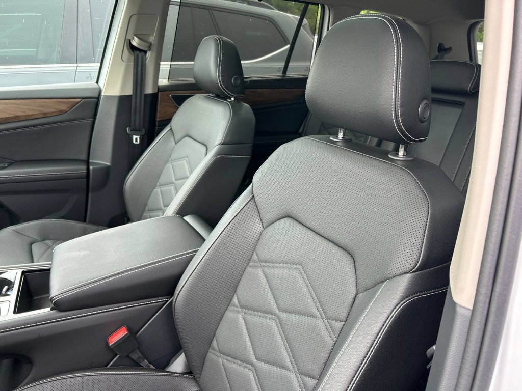 Certified 2026 Volkswagen Atlas SE w/ Panoramic Sunroof Package FWD image 22