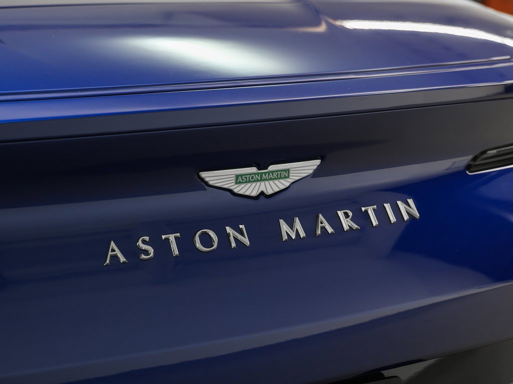 Used 2024 Aston Martin DB12 Convertible image 32