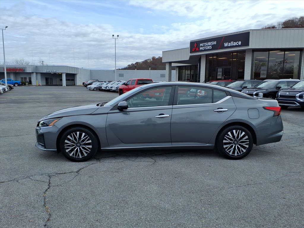 Certified 2023 Nissan Altima 2.5 SV image 2