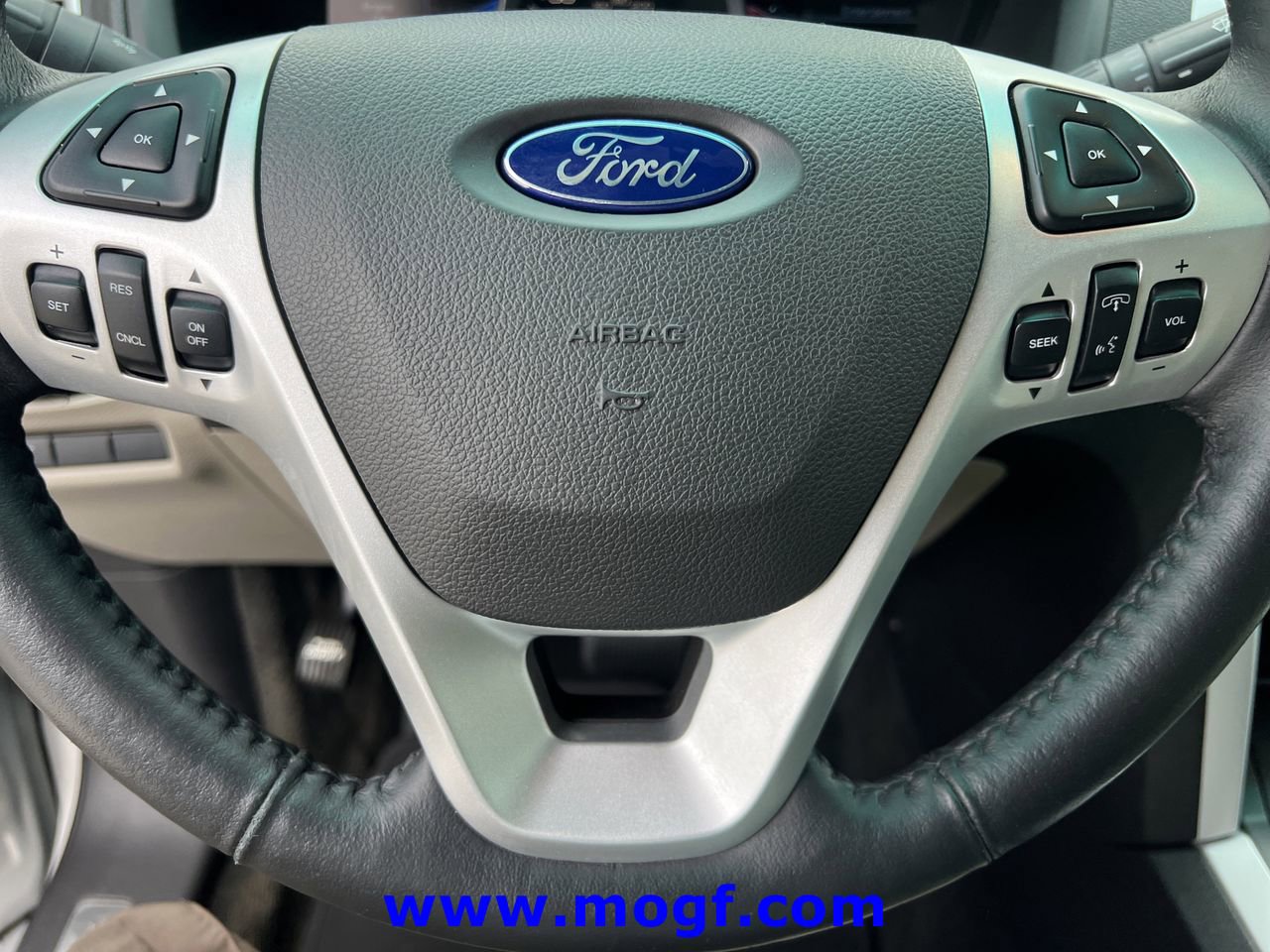 Used 2015 Ford Explorer Limited w/ Equipment Group 301A FWD image 12