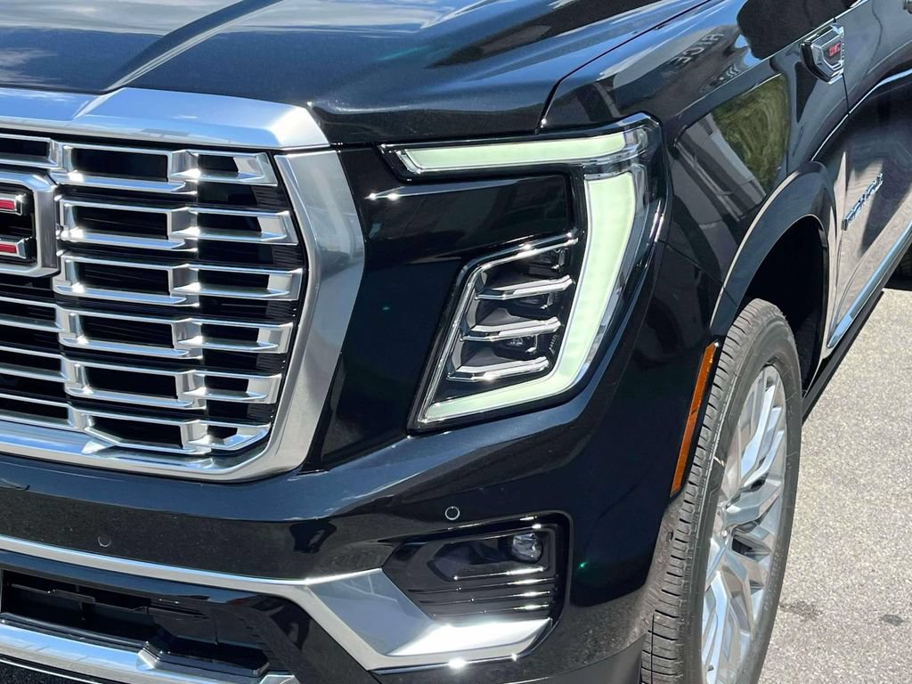 New 2026 GMC Yukon XL Denali AWD/4WD image 9