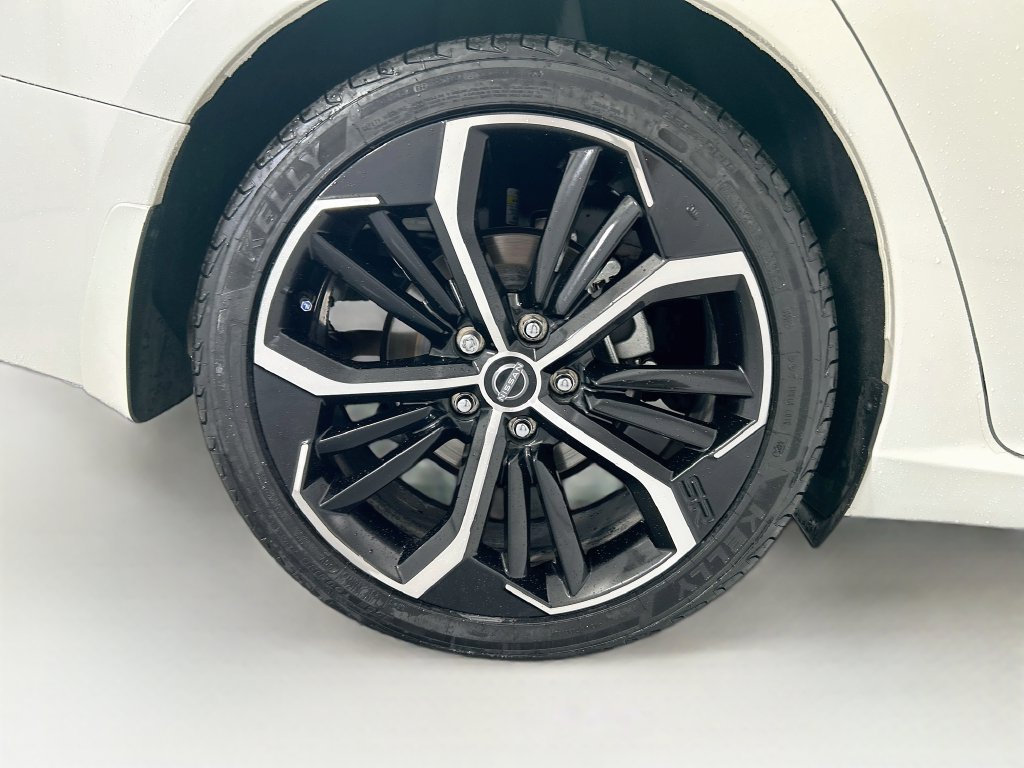 Used 2023 Nissan Altima 2.5 SR w/ SR Premium Package FWD image 32