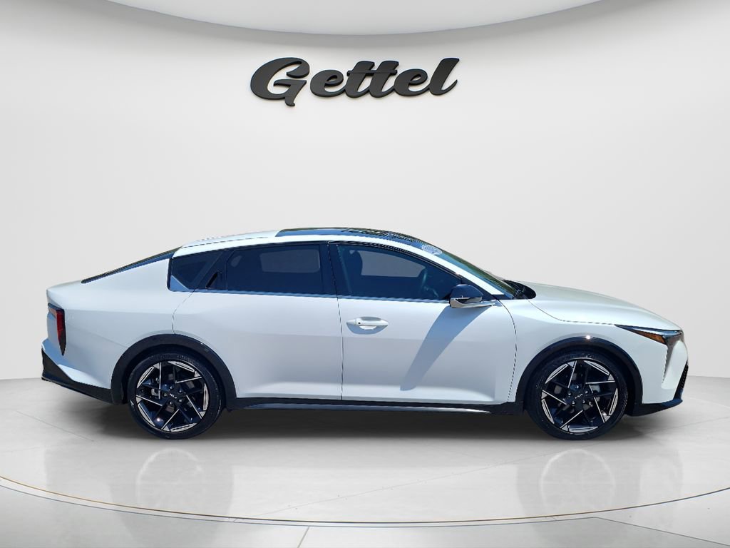 Used 2025 Kia K4 GT-Line w/ GT-Line Premium Package image 4