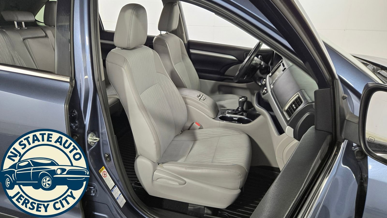 Used 2019 Toyota Highlander Plus AWD/4WD image 37