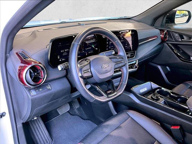Used 2025 Chevrolet Equinox RS FWD image 14