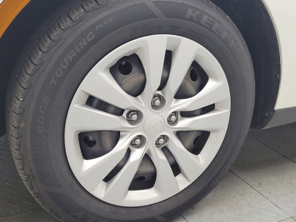 Used 2022 Kia Soul LX image 31