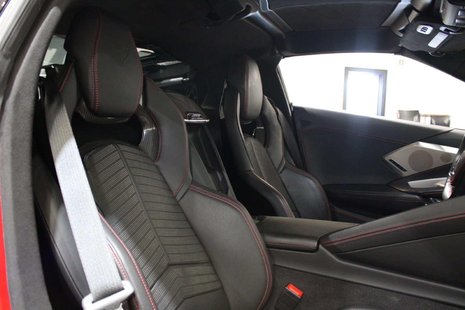 Used 2020 Chevrolet Corvette Stingray Premium Cpe w/ 3LT Preferred Equipment Group RWD image 19