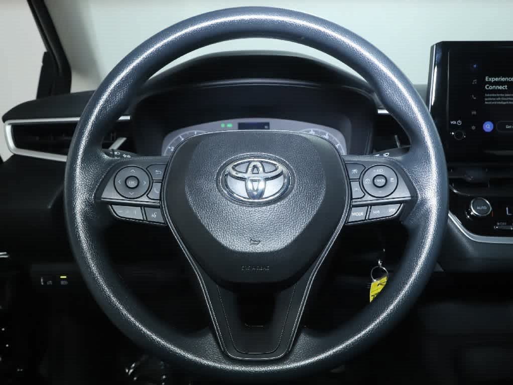 Certified 2025 Toyota Corolla LE FWD image 21