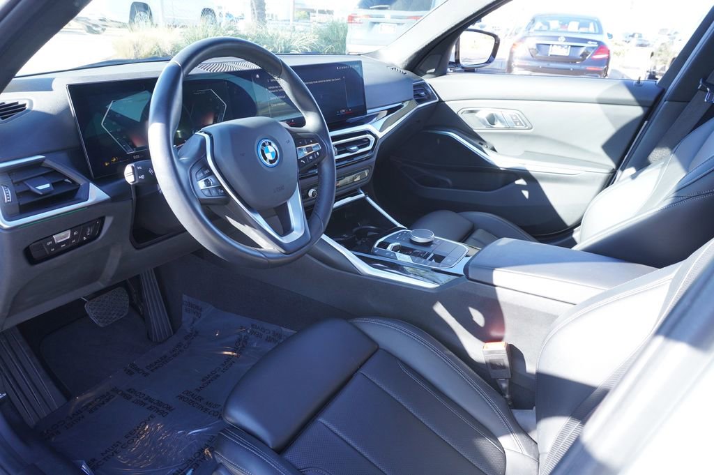 Used 2023 BMW 330e w/ Driving Assistance Package image 17