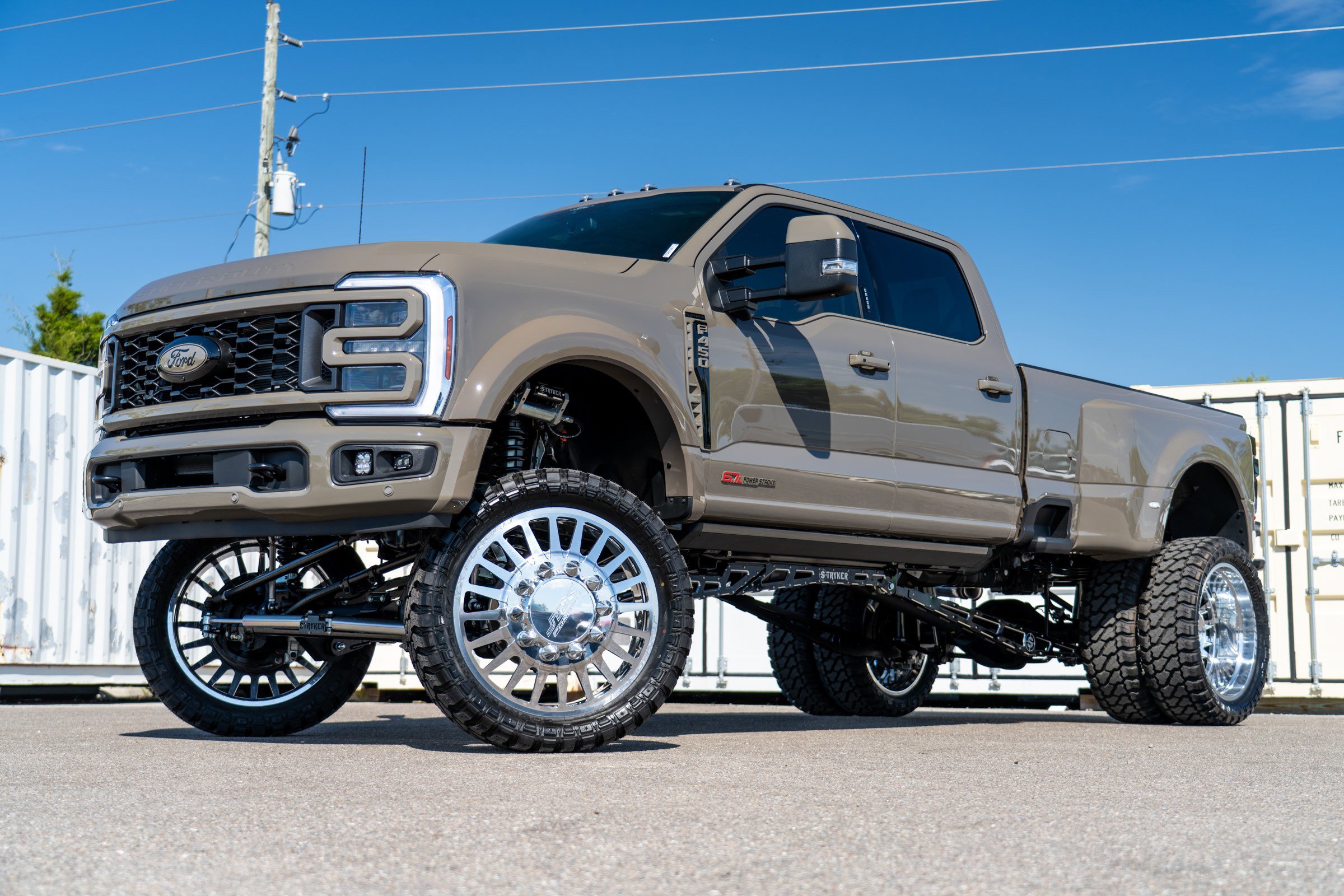 New 2026 Ford F450 Platinum w/ Platinum Plus Package image 8