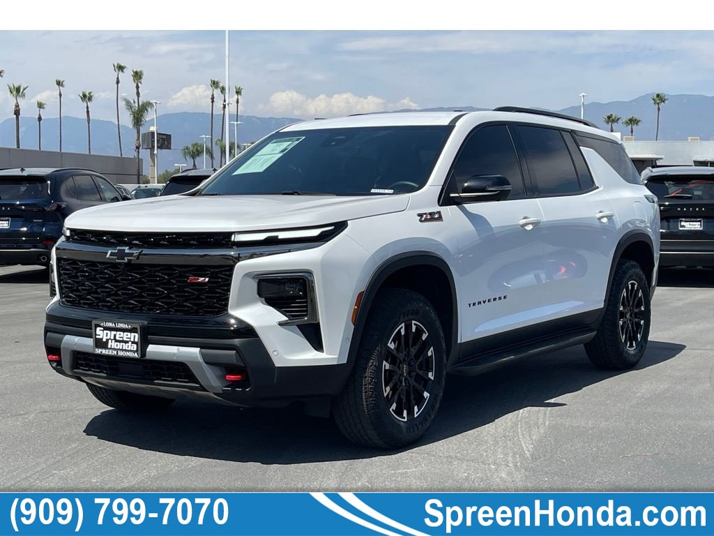 Used 2025 Chevrolet Traverse Z71 w/ Enhanced Driving Package
