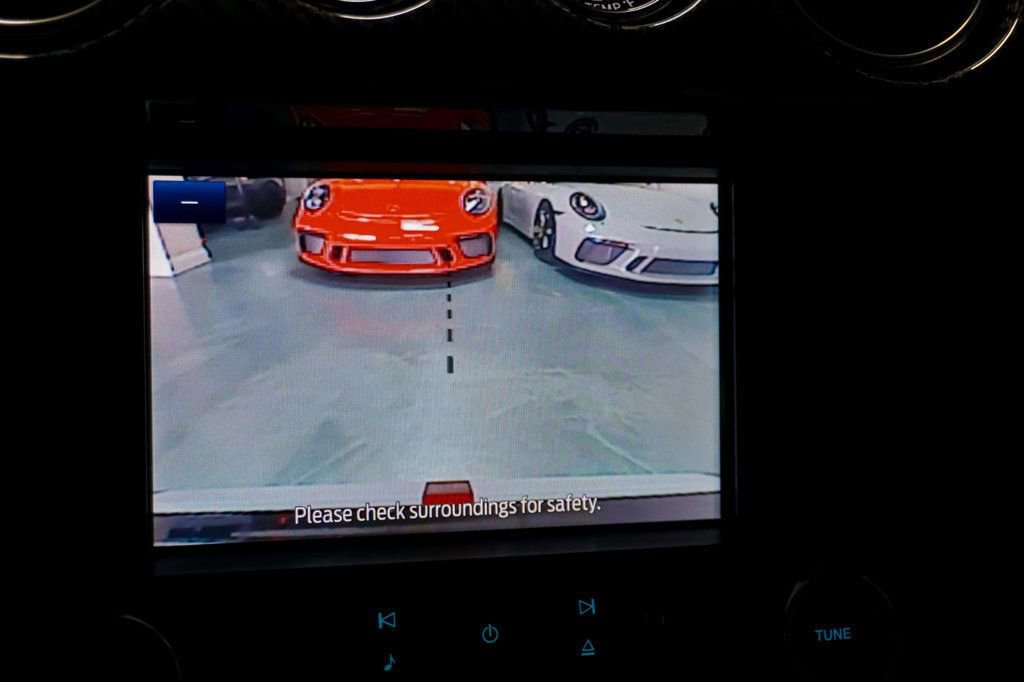 Used 2021 Ford Mustang Shelby GT500 w/ Carbon Fiber Track Pack RWD image 27