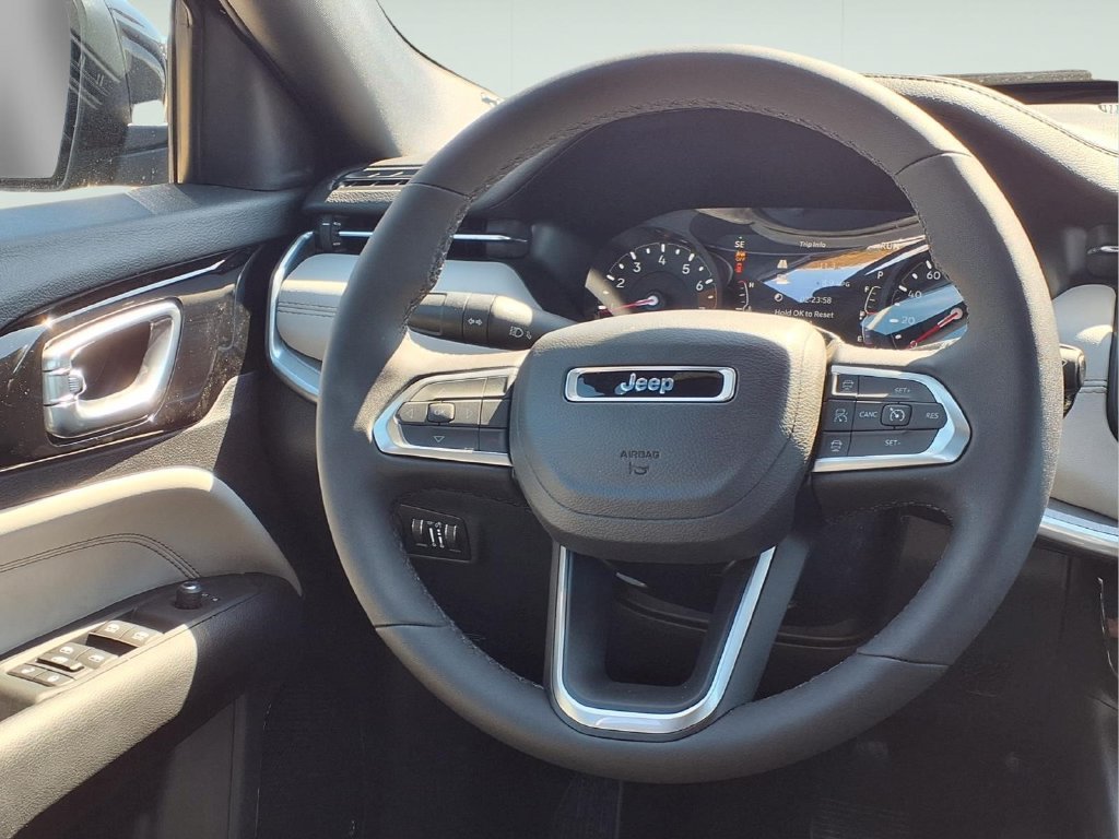 New 2026 Jeep Compass Limited AWD/4WD image 9
