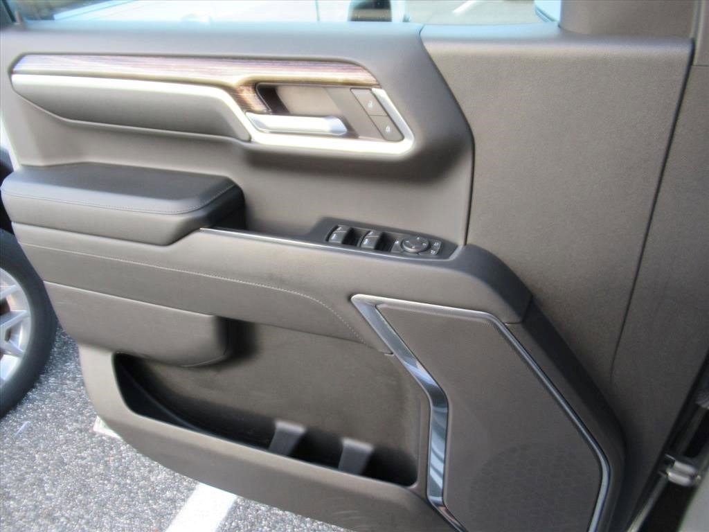 Certified 2024 GMC Sierra 1500 Elevation image 24