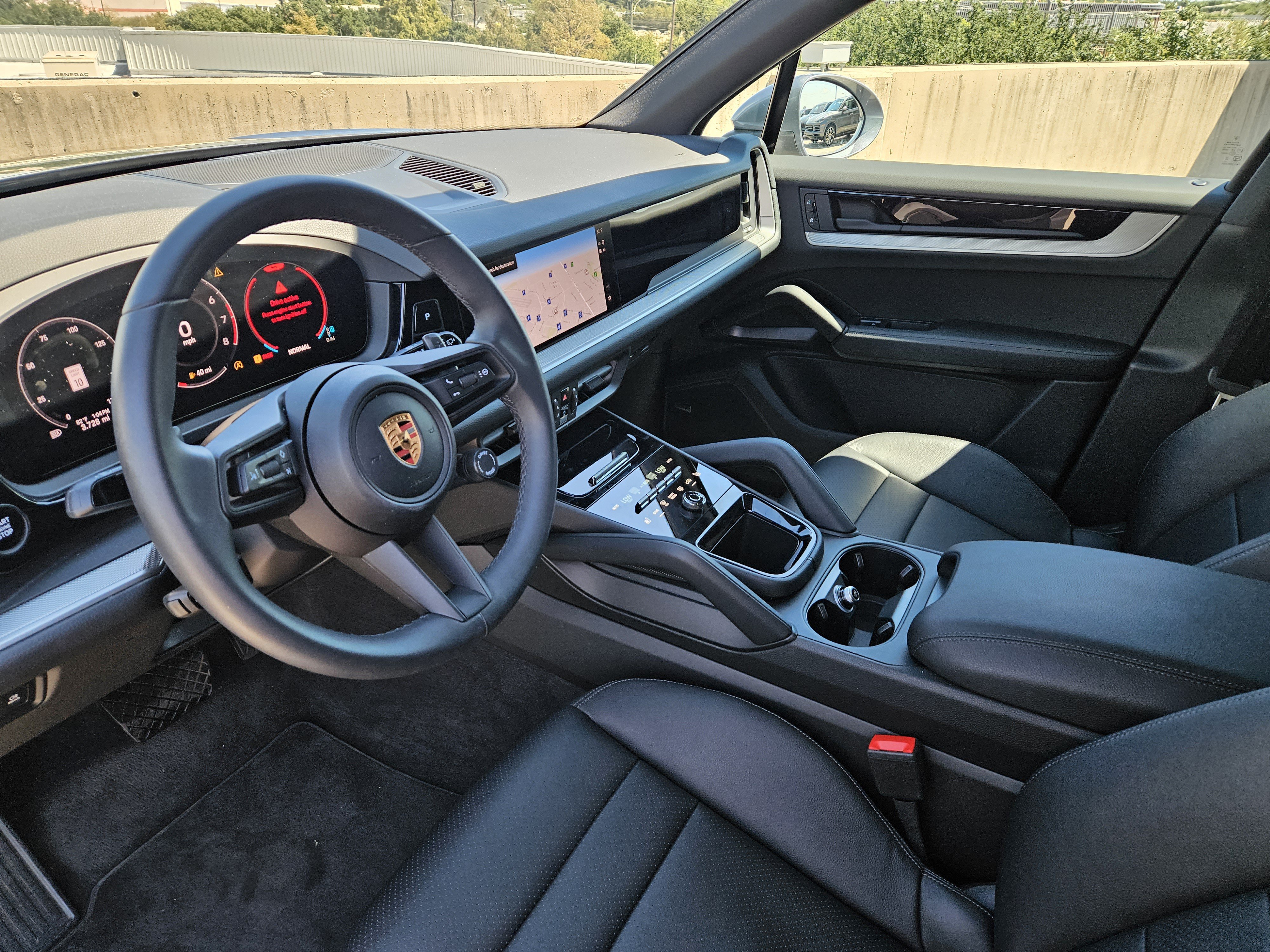 Certified 2026 Porsche Cayenne AWD/4WD image 4