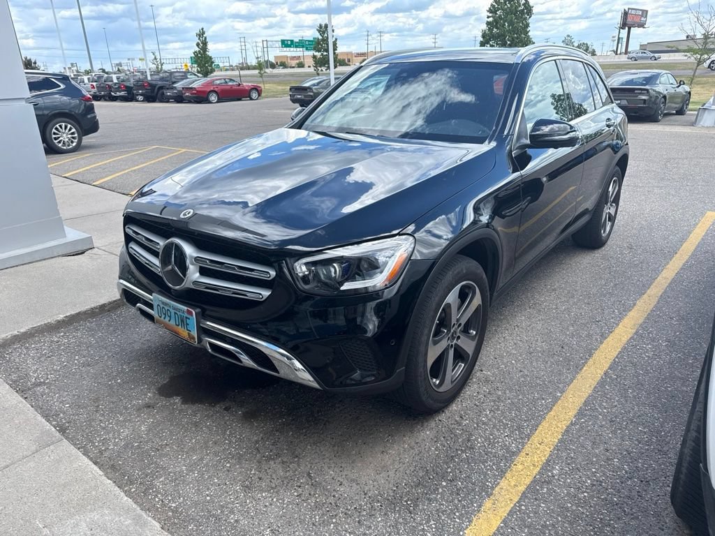 Used 2022 Mercedes-Benz GLC 300 4MATIC image 3