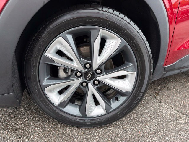 Certified 2023 Chevrolet Bolt EUV LT w/ Convenience Package FWD image 9