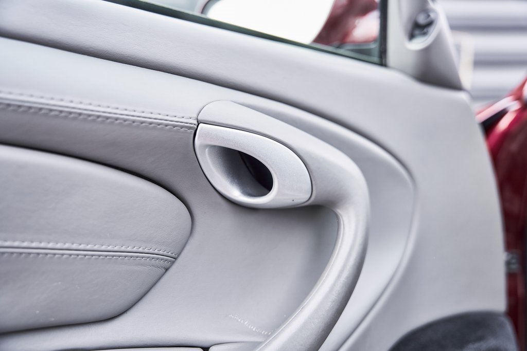 Used 2005 Porsche 911 Turbo image 34