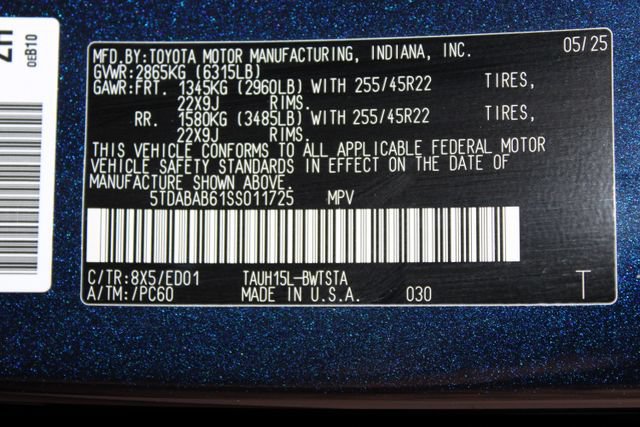 Used 2025 Lexus TX 500h AWD w/ Technology Package image 35