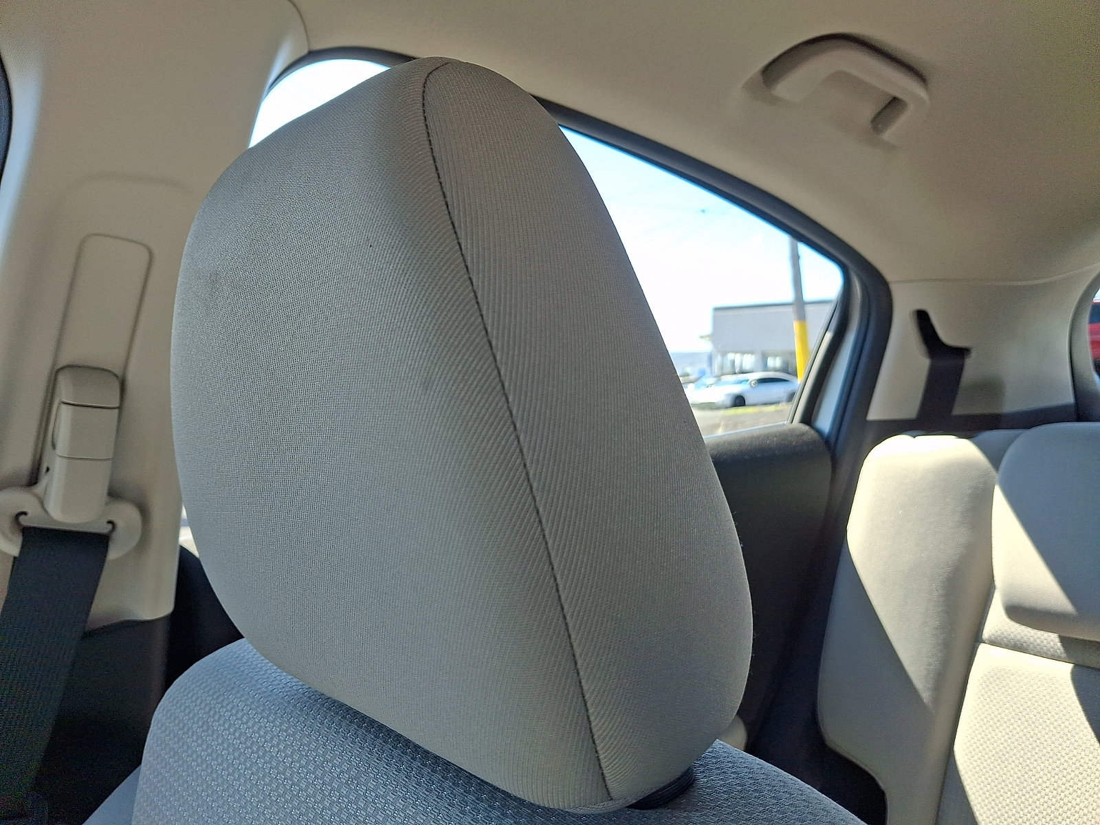 Used 2021 Honda HR-V LX image 13