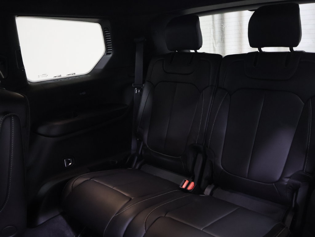 New 2027 Jeep Grand Cherokee L Limited AWD/4WD image 12