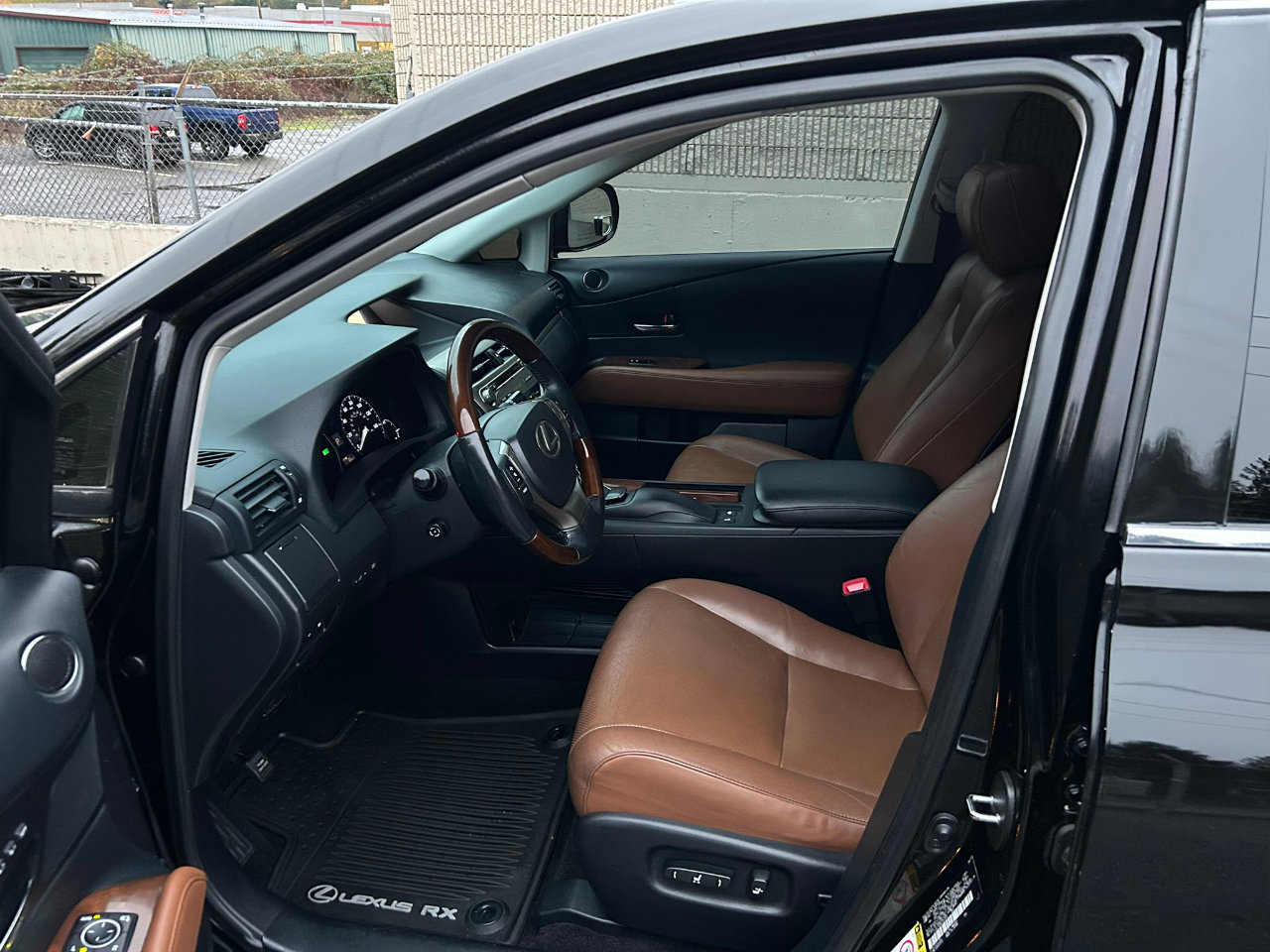 Used 2014 Lexus RX 450h AWD image 13