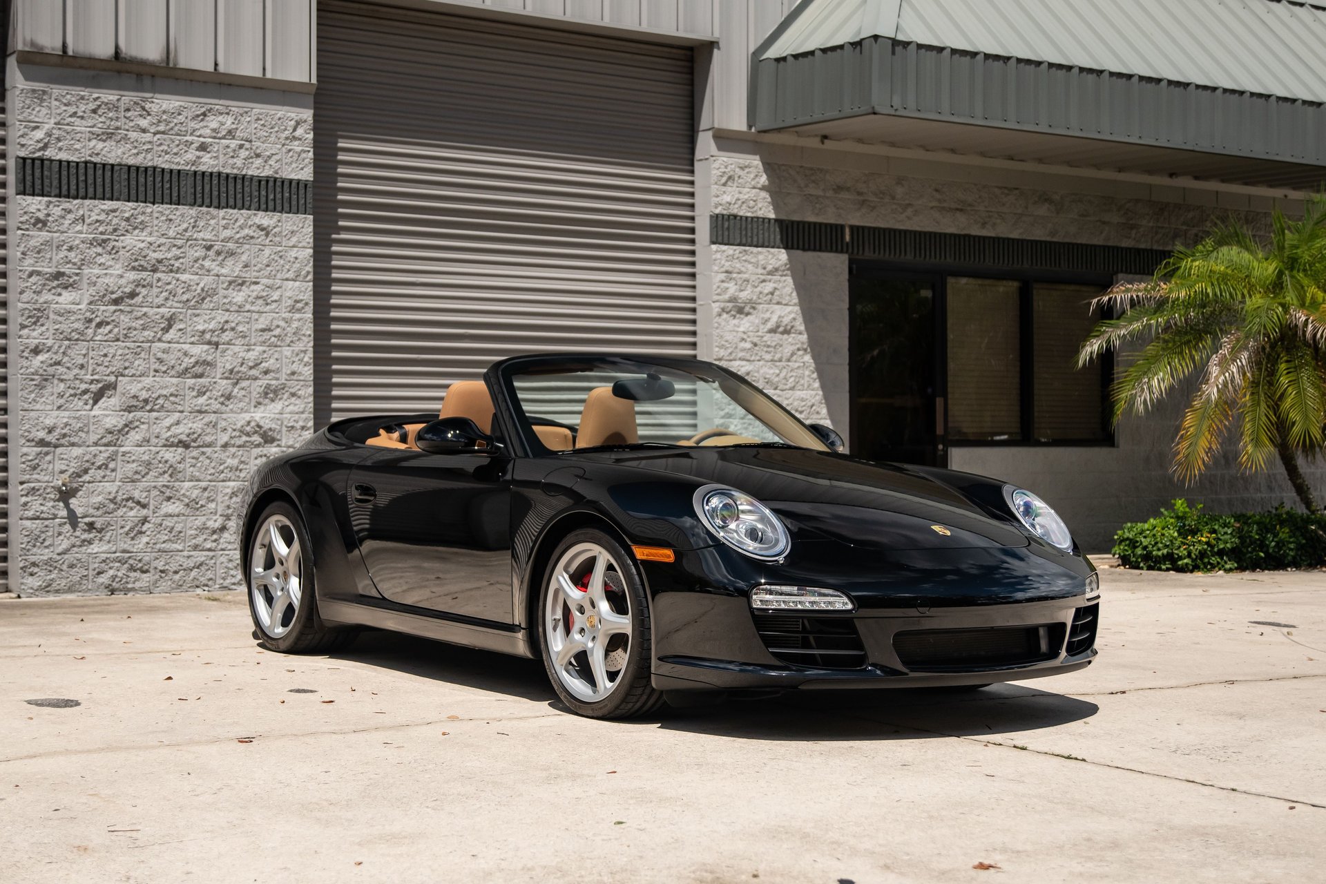 Used 2011 Porsche 911 Carrera S RWD image 4