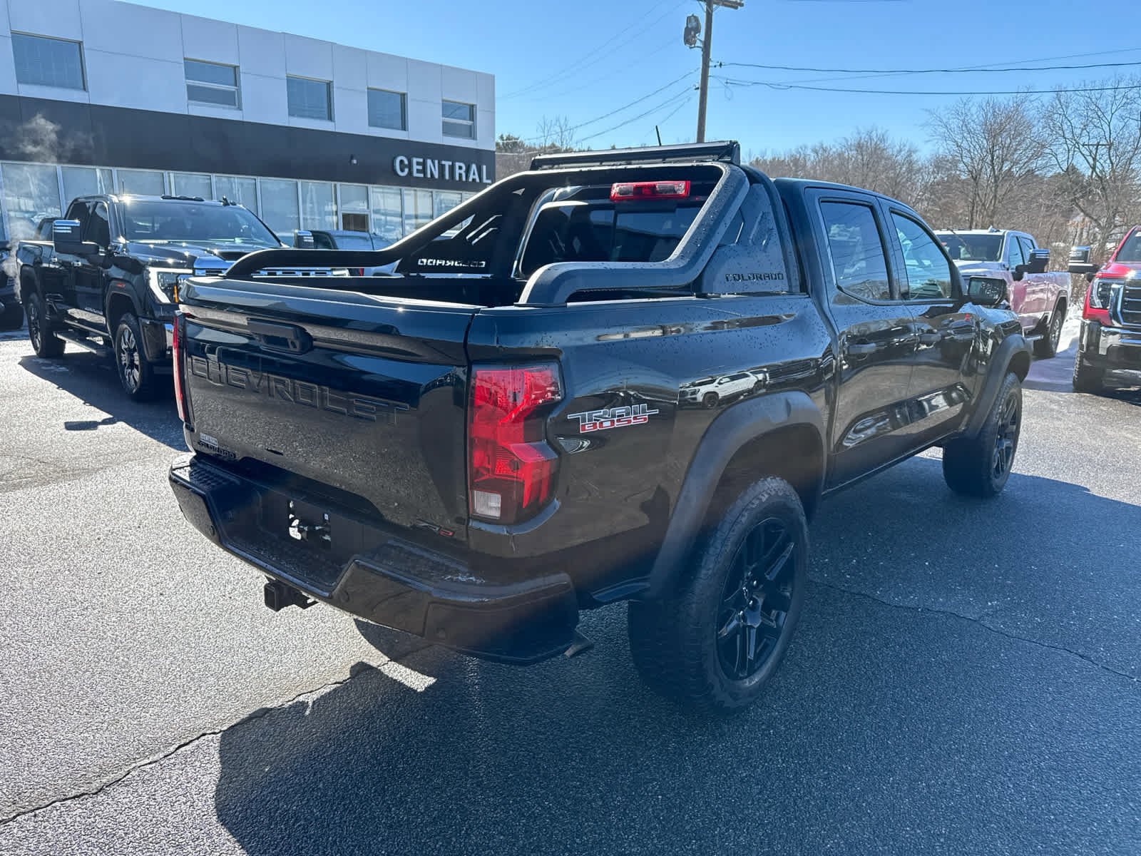 Certified 2025 Chevrolet Colorado Trail Boss w/ Off-Road Front Bumper Package AWD/4WD image 5