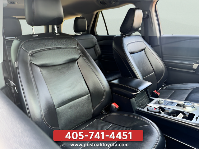 Used 2021 Ford Explorer Limited w/ Equipment Group 301A AWD/4WD image 25