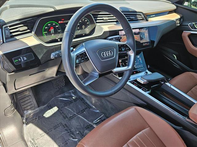 Used 2024 Audi Q8 e-tron Premium Plus AWD/4WD image 10