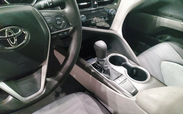 Used 2023 Toyota Camry LE image 20