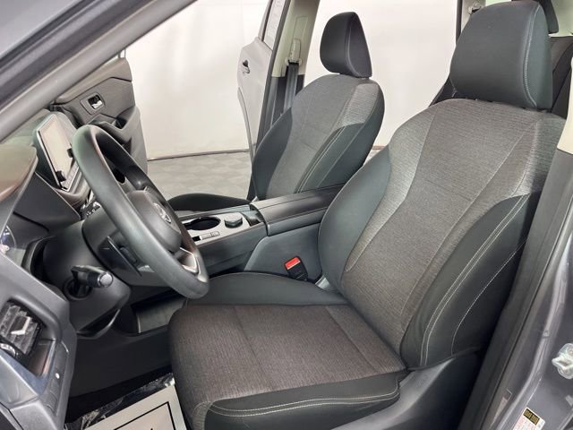 Used 2023 Nissan Rogue SV image 18