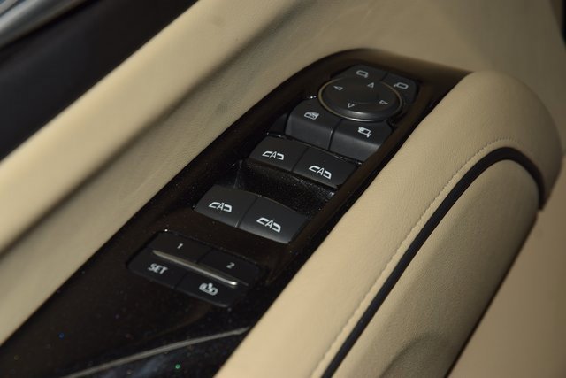 Used 2021 Cadillac Escalade Premium Luxury w/ Driver Assist Tech Package image 51